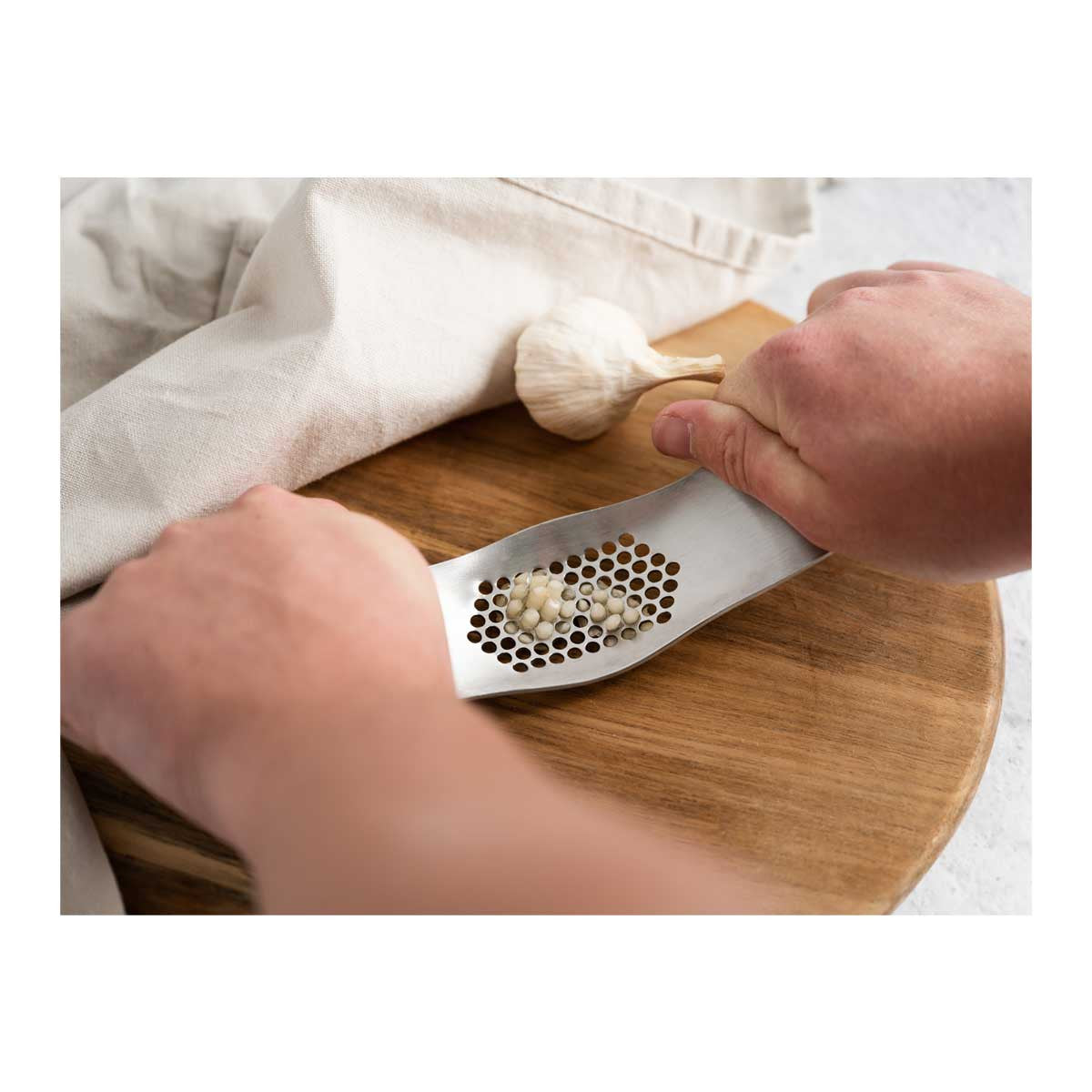 CaliWoods Garlic Crusher _3